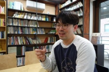 “10대 성소수자를 위한 안전한 쉼터, 육우당의 선물이죠”