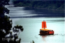 [포토에세이] 유유자적 임진강 황포돛배