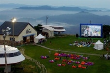 휘닉스 평창, 해발 1050m 산정서 야외시네마