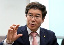 [단독] “이통사, 단말기 판매 차단해 경쟁체제 만들 것”