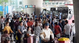 인천공항 개항 이후 최대인파 입국