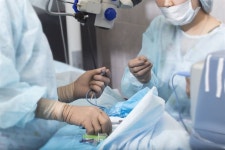 가장 많이 받은 수술은 백내장>치질>제왕절개