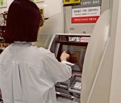 ‘편의점의 은행화’ 선제 대응도 배임이라니...