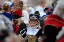 [Behind &] 세계 3대 카니발의 하나, 300만 명이 방문하는 세계적인 베니스축제