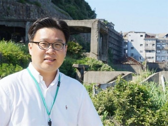 '욱일기 논란' 에드 시런에게 항의 서한 보낸 서경덕 교수