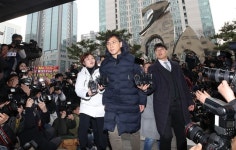 비타민하우스충남서부지사 | 안희정 전 충남지사, 서부지검에 자진출석