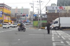 횡단보도 3개 뿐인 대구 감천네거리 무단횡단 천국