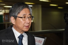 ‘CJ 이미경 퇴진 강요’ 조원동 1심 징역형.. 박근혜 유죄 16개로