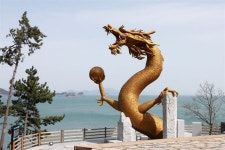 올망졸망 다도해 섬들...근육질 바위가 흩뿌렸을까