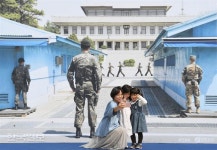 [포토].서울광장에 설치된 판문점 포토존