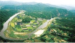 비어가던 농촌, 한해 3만명 찾는 힐링 유원지로