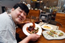 언젠가는 내가 좋아하는 일을... 꿈을 요리하다
