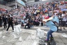“개식용은 그만”… 폭염 속 초복 앞두고 수백여명 한 목소리
