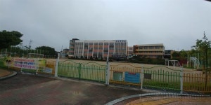 영주 중학교 체벌교사 고소당해