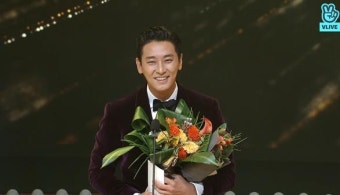 [부일영화상] ‘남우조연상’ 주지훈 “‘아수라’ 양보해준 김남길 배우에 감사”