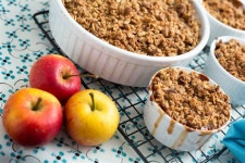 스치듯 지나가는 빨간 사과를 붙잡고 싶다면 불을 더해라