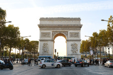 파리에서 운전하며 느낀 프랑스의 교통 문화는?