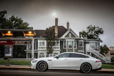 [리뷰] 435마력을 내는 패밀리카, 메르세데스-AMG GT 53 4Matic+ 4도어 쿠페