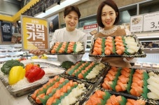 이마트, 설 연휴 맞아 초밥·회 ‘착한 가격’ 할인