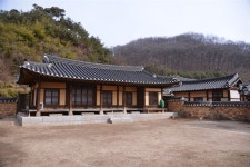 남북 모두 외면한 ‘밀양 사람’ 김원봉, 시민 곁에 돌아오다