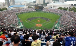 부산 사직야구장에 야구 테마거리 만든다