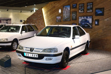 [푸조박물관] 이란에서 사랑 받은 푸조 405, ‘푸조 405 페르시아’