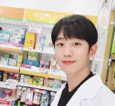 [HI★뭐하세요?] 정해인, 매일 약국 가고 싶게 만드는 비주얼