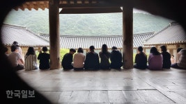 세계문화유산 병산서원 찾은 전남 성전중학생들