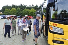 한산모시 멋스러움에, 신성리 갈대밭 속삭임에… ‘여유만만’ 서천