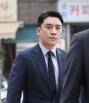 ‘도박 의혹’ 승리, 비공개 출석 요청→재소환 일정 변경