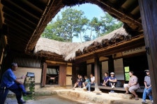 김유정의 실레마을, 법정스님의 길상사…사색의 길 떠나볼까