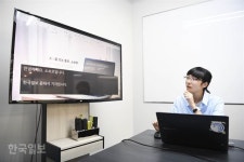 [사회적기업2.0] “청각장애인 위해 ‘소리를 보는 통로’ 만들었죠”