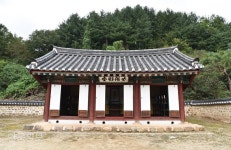 박하사탕보다 달콤한, 추억보다 먼 과거로 “나 돌아갈래”