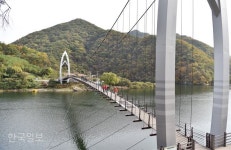 200년 세월 켜켜이 쌓인 청인약방…갖은 애환 ‘폭풍 수다’ 산막이옛길