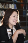 [2019 한국일보문학상] “소설 그만둘까 생각할 때, 앞으로 잡아채주는 상 됐다”