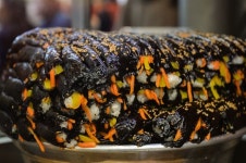 [뷰엔] 집집마다 메뉴 ‘복붙’… 광장시장은 ‘마약김밥천국’