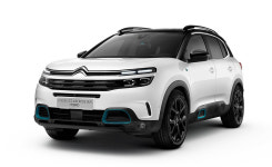 [리뷰] 압도적 효율성의 프렌치 SUV, 시트로엥 C5 에어크로스 하이브리드