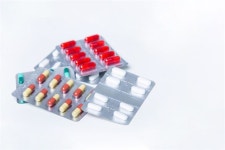 [알고 쓰는 약 이야기] 서방정 약 씹어 먹으면 약물사고 위험