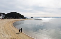 광암해수욕장으로 소풍갈까, 저도연륙교서 인생 샷 찍을까