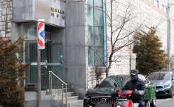 군산 사우나 이마트…신종 코로나 8번 확진자 동선