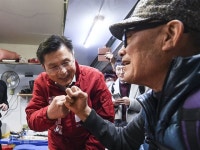 종로대첩, 노(老)심 잡는 이낙연, 경제 외친 황교안