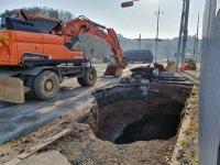 포항IC 근처 도로서 또 길이 5m 대형 ‘싱크홀’ 발생