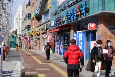 [르포] “얼마나 더 나올까” 흉흉한 대구… 대학병원 응급실 4곳 폐쇄