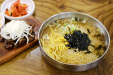 [시승여행] 시트로엥 C3 에어크로스와 찾은 드라이빙 속 맛집 억부인 국수
