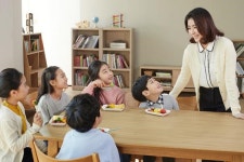 보육교사 노조 탈퇴 권한 어린이집… 법원 “부당노동행위”