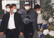[단독] 라임 김봉현, 동향 선배 K의원에게 ‘양복’ 선물…정치권 로비 의혹