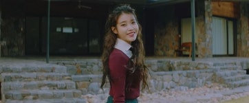 ‘역시 아이유’…신곡 ‘에잇’ 국내 차트 휩쓸고 59개국 아이튠즈 1위