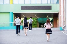 [삶과 문화] 코로나 시대의 아이들과 학교라는 공간