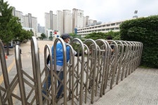 [속보] 광주시내 코로나 중환자 병상 다 찼다… 원광대ㆍ목포중앙병원에 4개 병상 확보