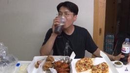 난데없는 피자나라 치킨공주 살리기 운동...왜